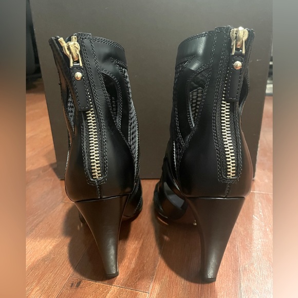 Louis Vuitton Second Skin Ankle Boot - Picture 4 of 8